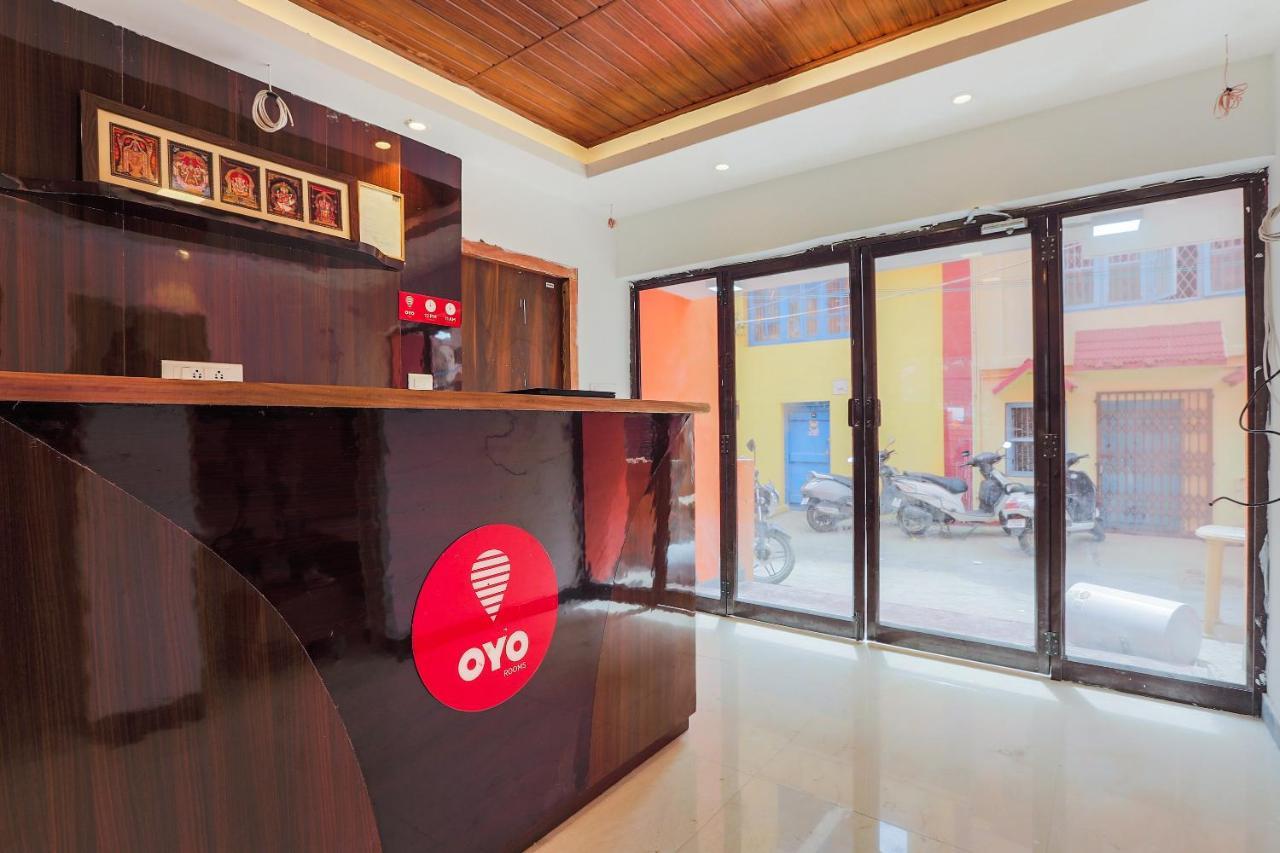 Oyo 36500 Sri Krishna Inn Ooty Buitenkant foto